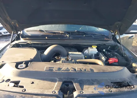 2021 Ram 1500 Big Horn 4X4 5'7 Box z USA, uszkodzony, nr VIN 1C6SRFFT2MN697562